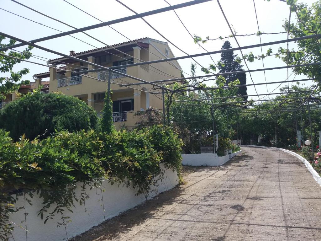 Athineos Apartments photo 4