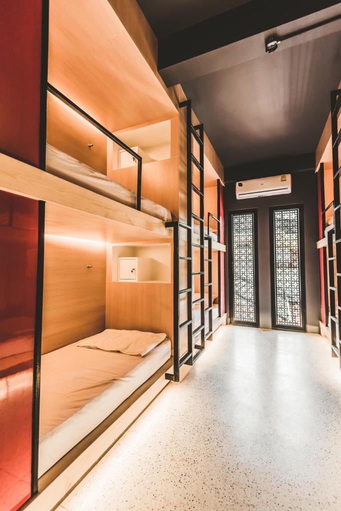 Номер (Кровать в общем 8-местном номере для мужчин и женщин), CLOUD on Saladaeng Silom Hostel Bangkok