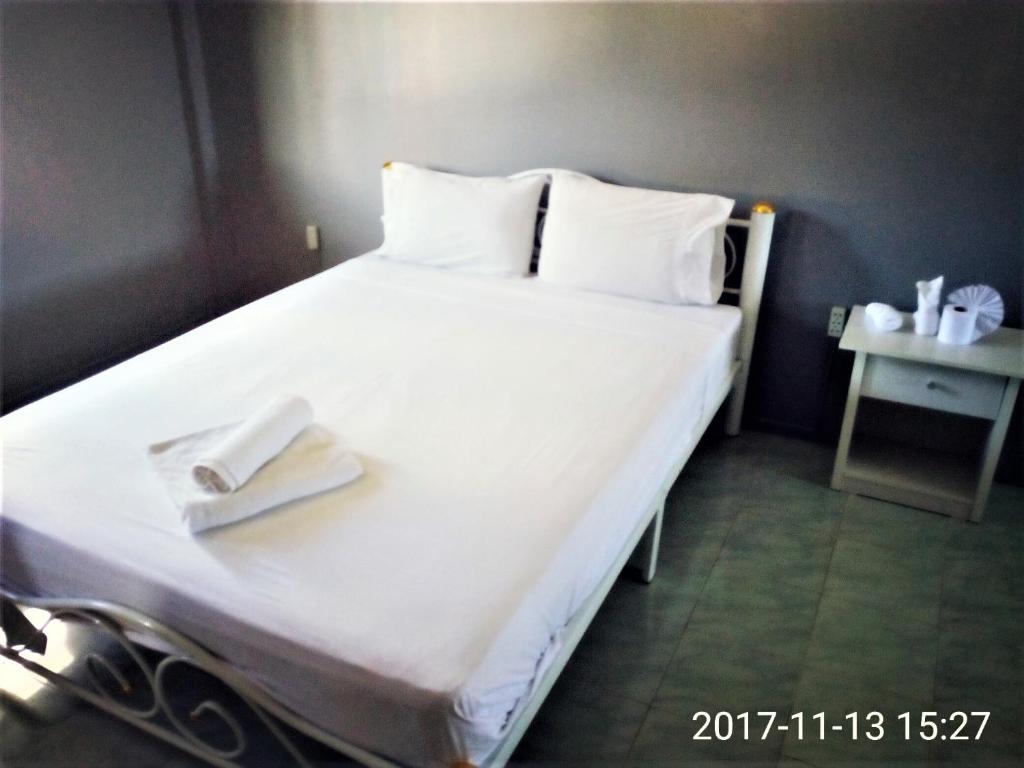 Апартаменты (Апартаменты с общей ванной комнатой), The Guest House