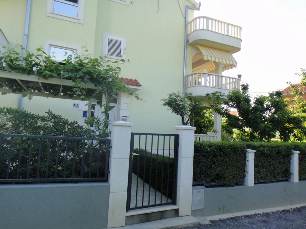 Apartments Roko photo 4