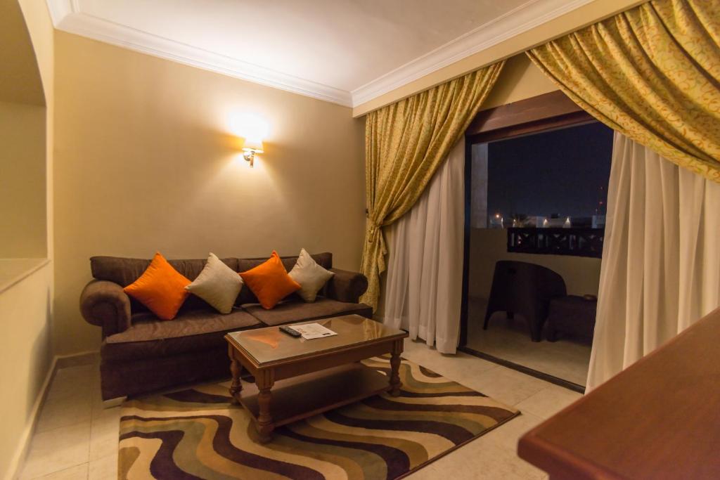 Двухместный (Стандартный двухместный номер с 1 кроватью), Tivoli Hotel