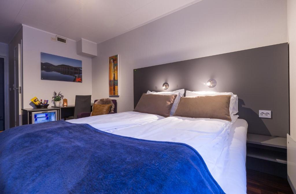 Enter Viking Hotel photo 2