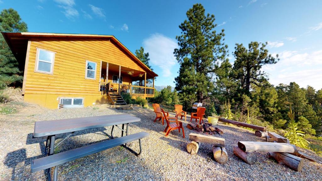 Long View Cabin, Breakfast Deck overlooking the Canyon! image