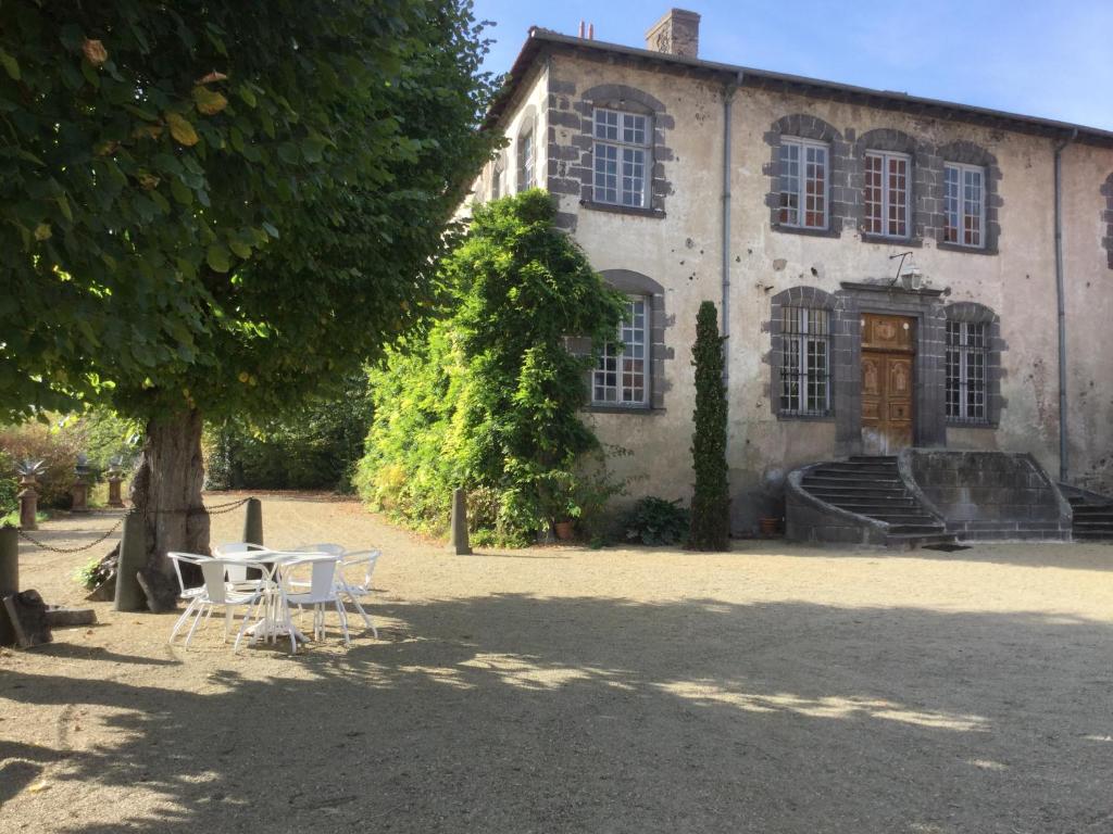 Manoir d'Aubeterre, Puy-de-Dome