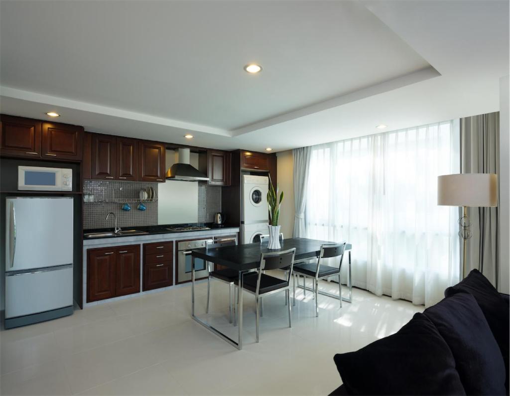 Апартаменты (Лофт), Отель Silom Lofts