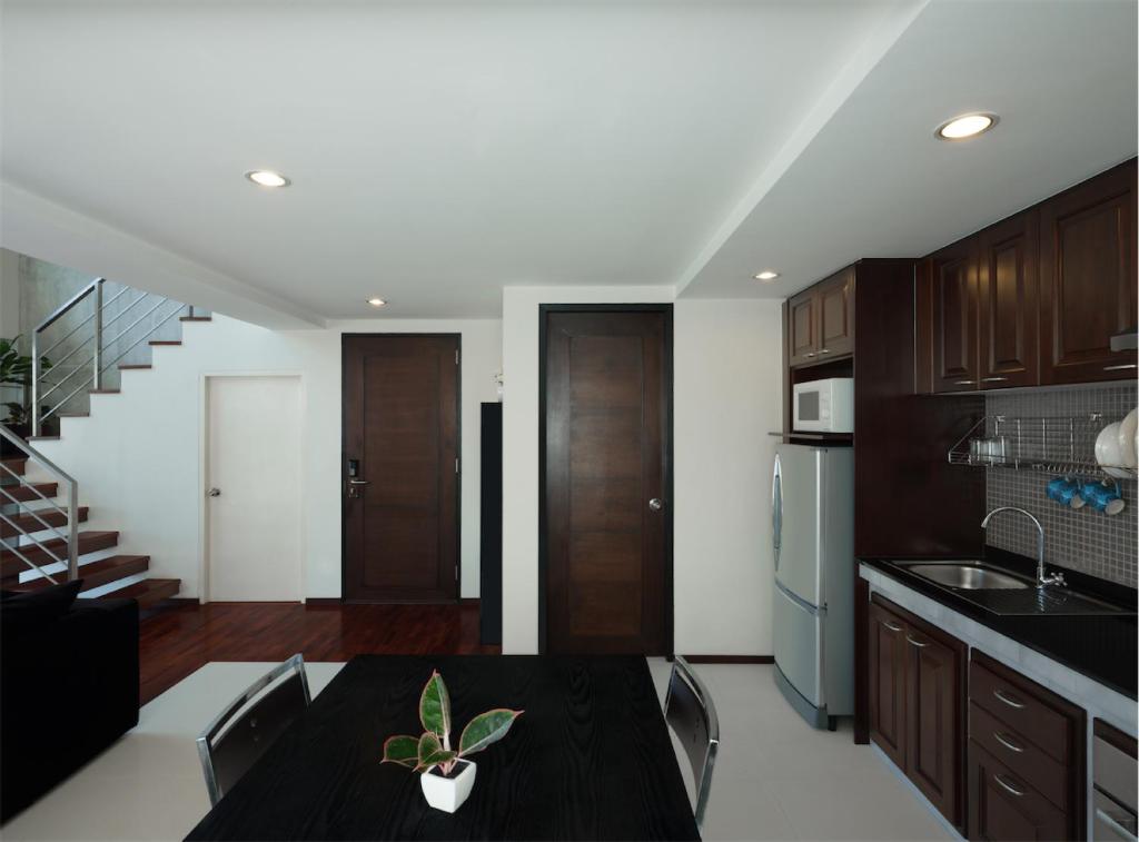 Апартаменты (Лофт), Отель Silom Lofts