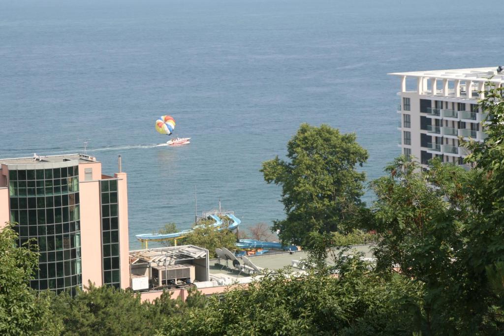 Park Hotel Briz - All Inclusive & Free Parking photo 3