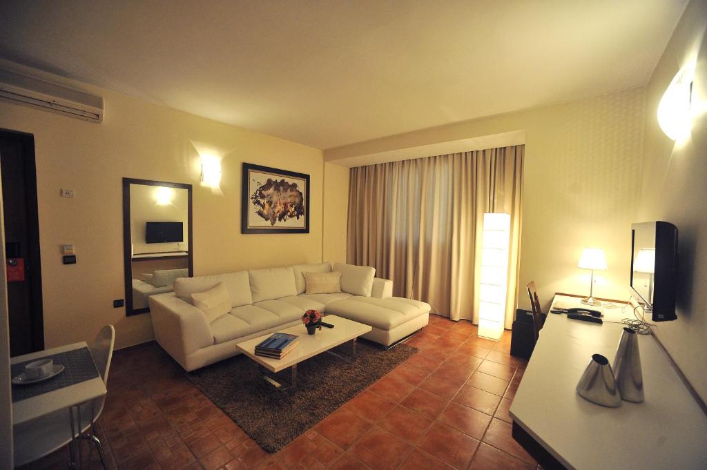 Сьюит (Улучшенный люкс), Casablanca Suites & Spa