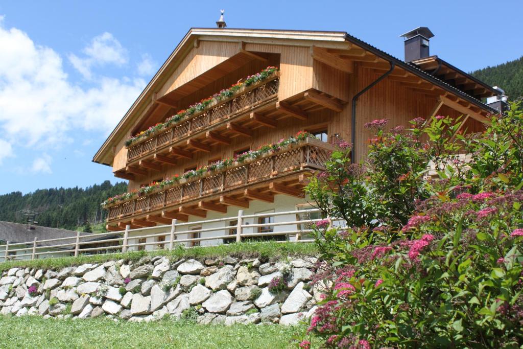 Huberhof photo 1