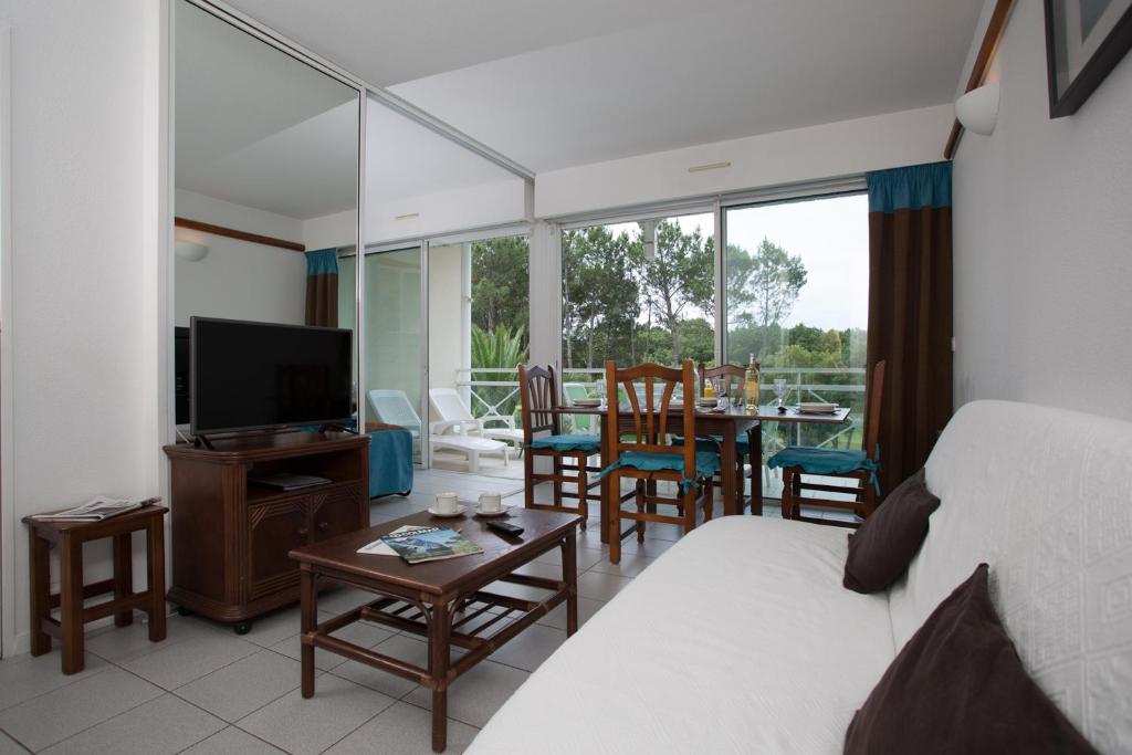 Madame Vacances Residence Du Golf photo 3