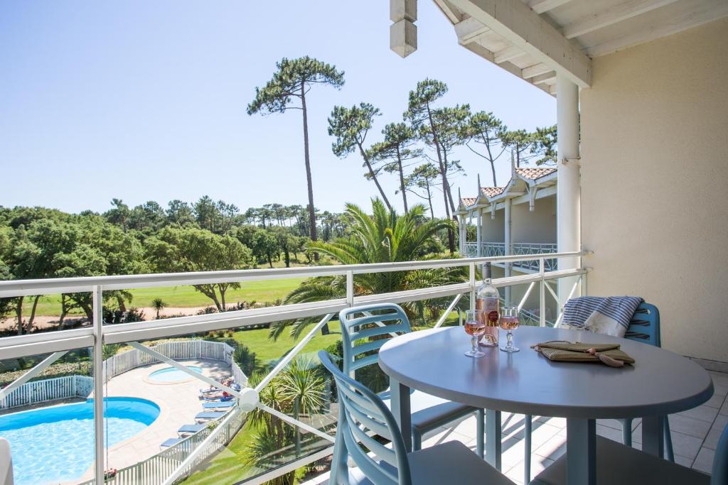 Madame Vacances Residence Du Golf photo 4