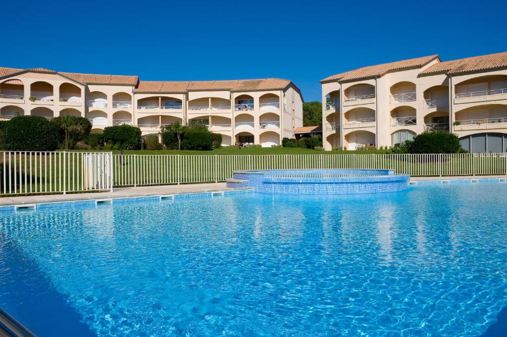 Madame Vacances Residence Du Golf photo 1