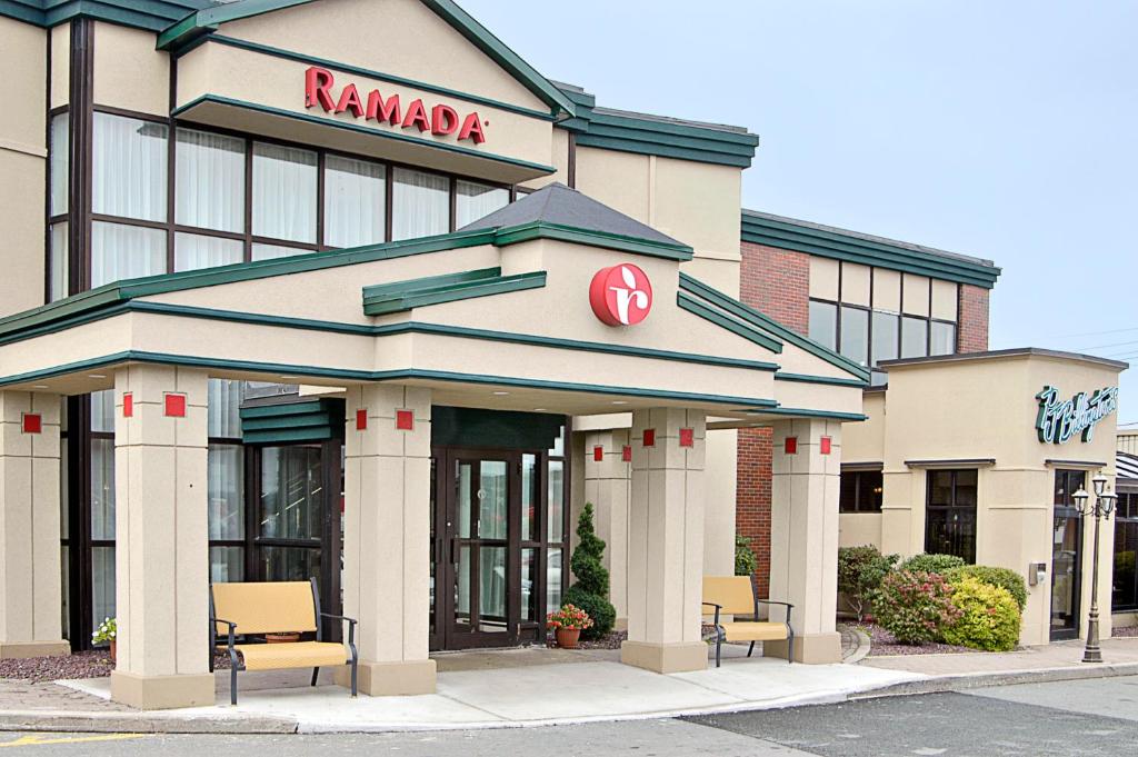 Ramada by Wyndham St. John's photo 2