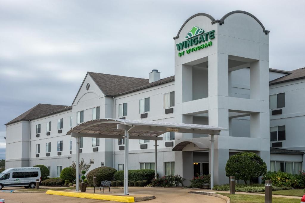 Wingate by Wyndham Shreveport Airport photo 4