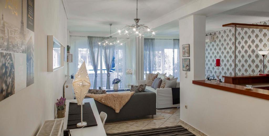 Luxury City Center Apartment photo 4