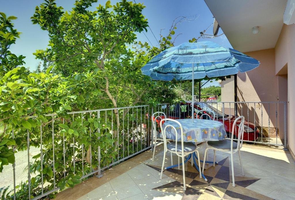 Apartments Danilo
