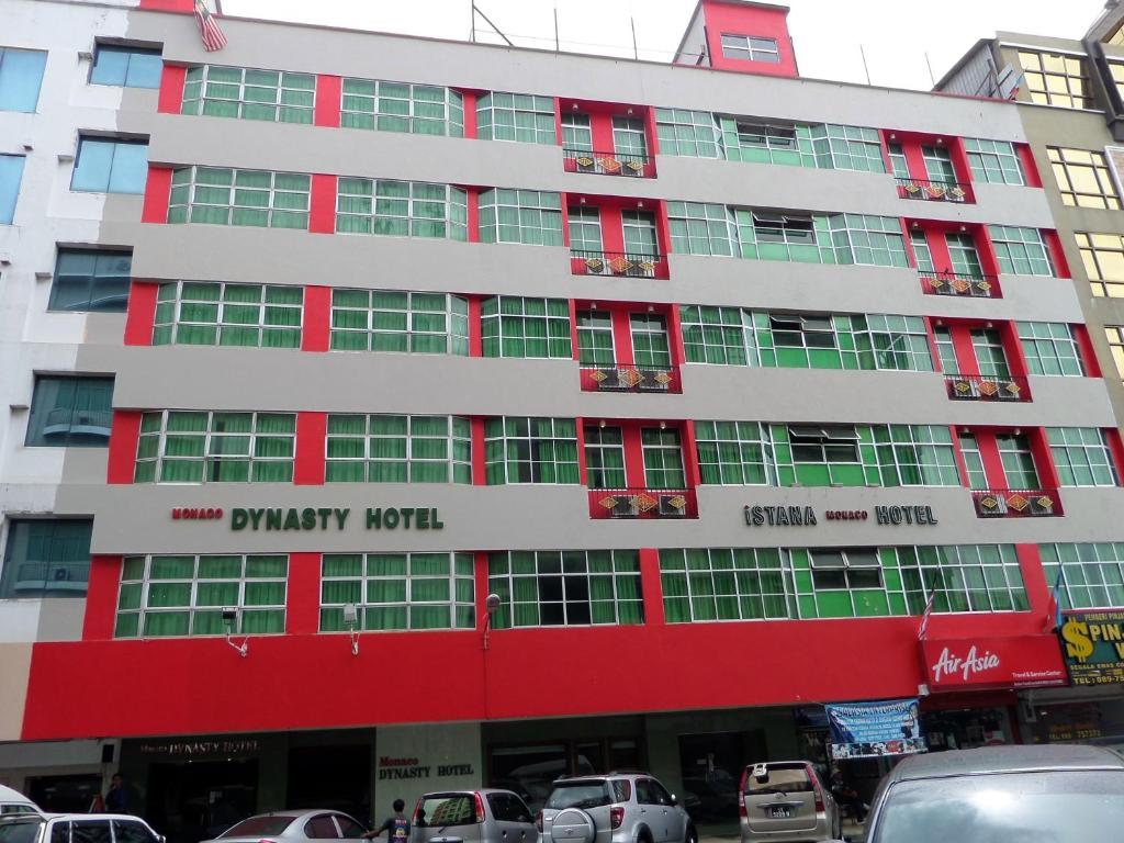 Istana Monaco Hotel