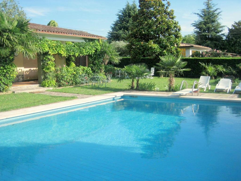 Modern Villa in Lazise with Private Pool photo 2