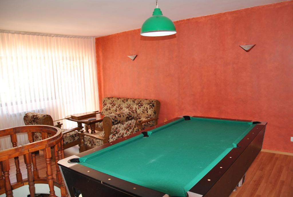 Family Hotel Shoky photo 3