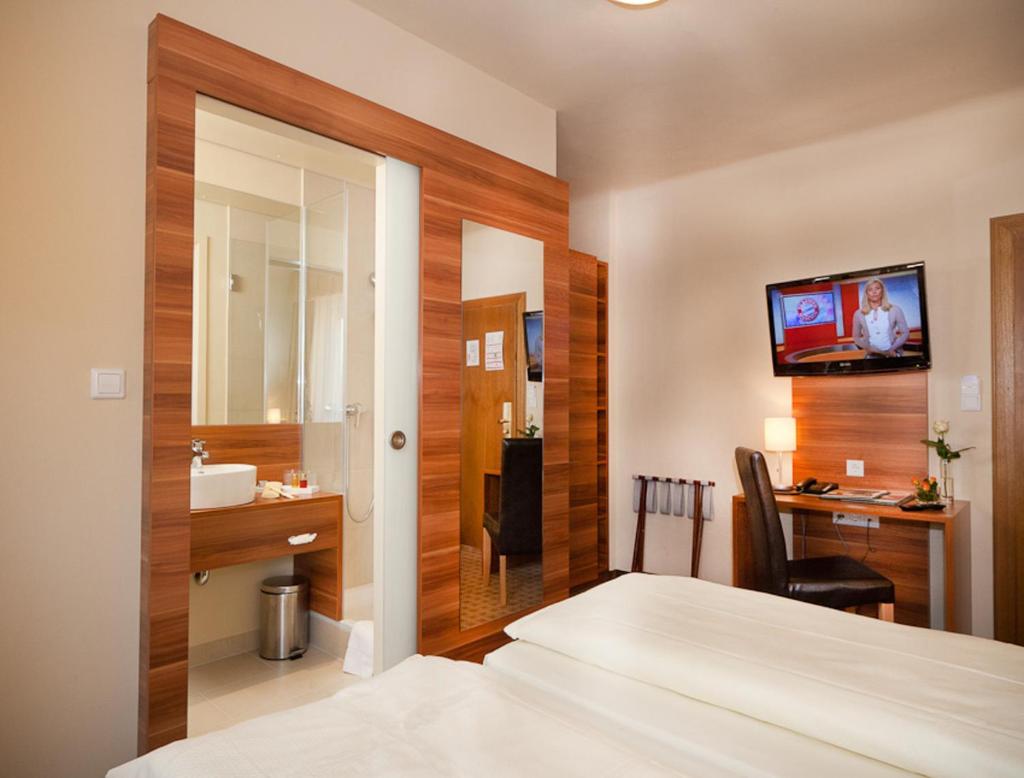 Двухместный (Двухместный номер с 1 кроватью), Hotel Astoria