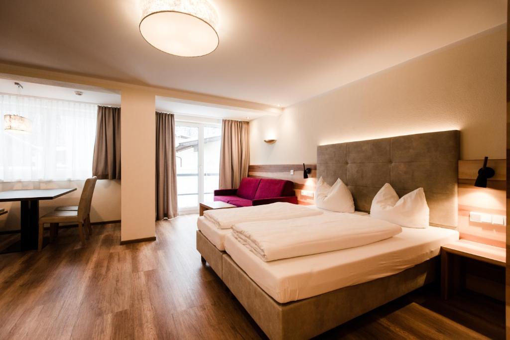 Aparthotel Dorfplatzl Garni photo 1