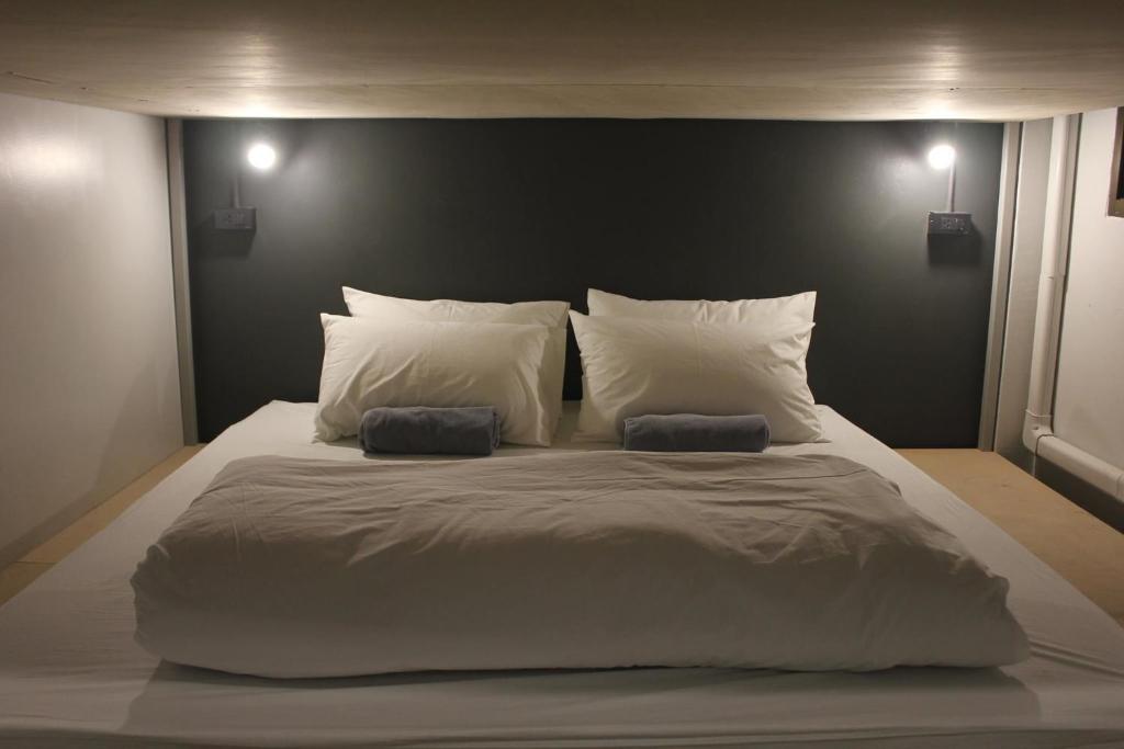 Четырехместный (Четырехместный номер с общей ванной комнатой), Ekanek Hostel