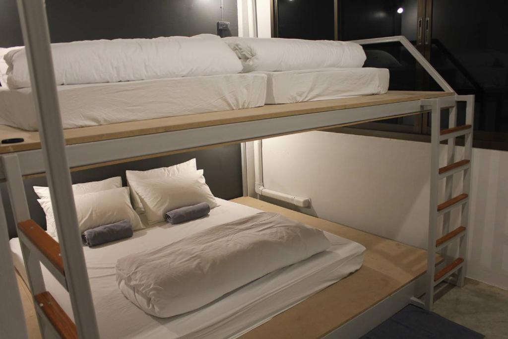 Четырехместный (Четырехместный номер с общей ванной комнатой), Ekanek Hostel