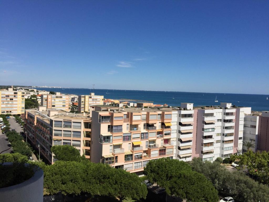 Exceptionnel ! Appartement vue imprenable sur mer. photo 2
