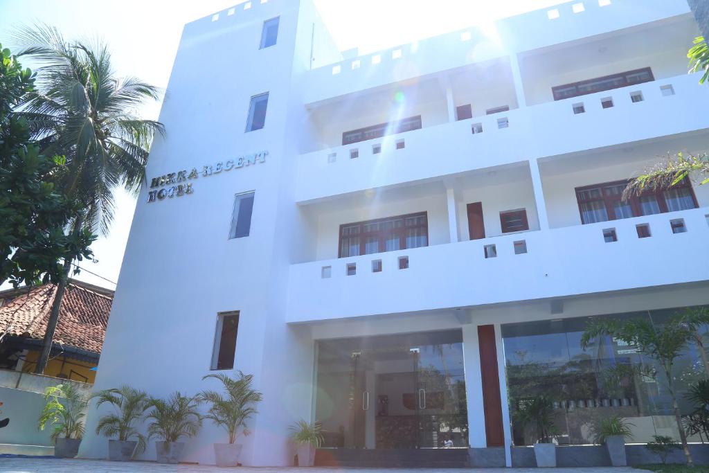 Hikka Regent Hotel photo 1