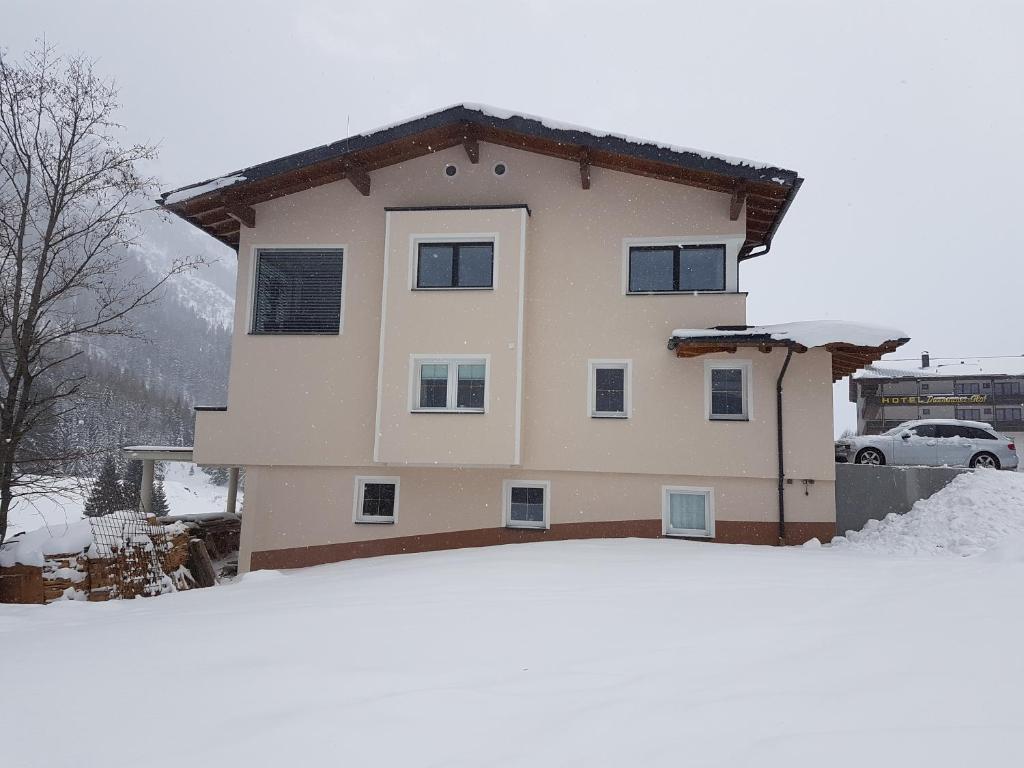 Apart Larein photo 2