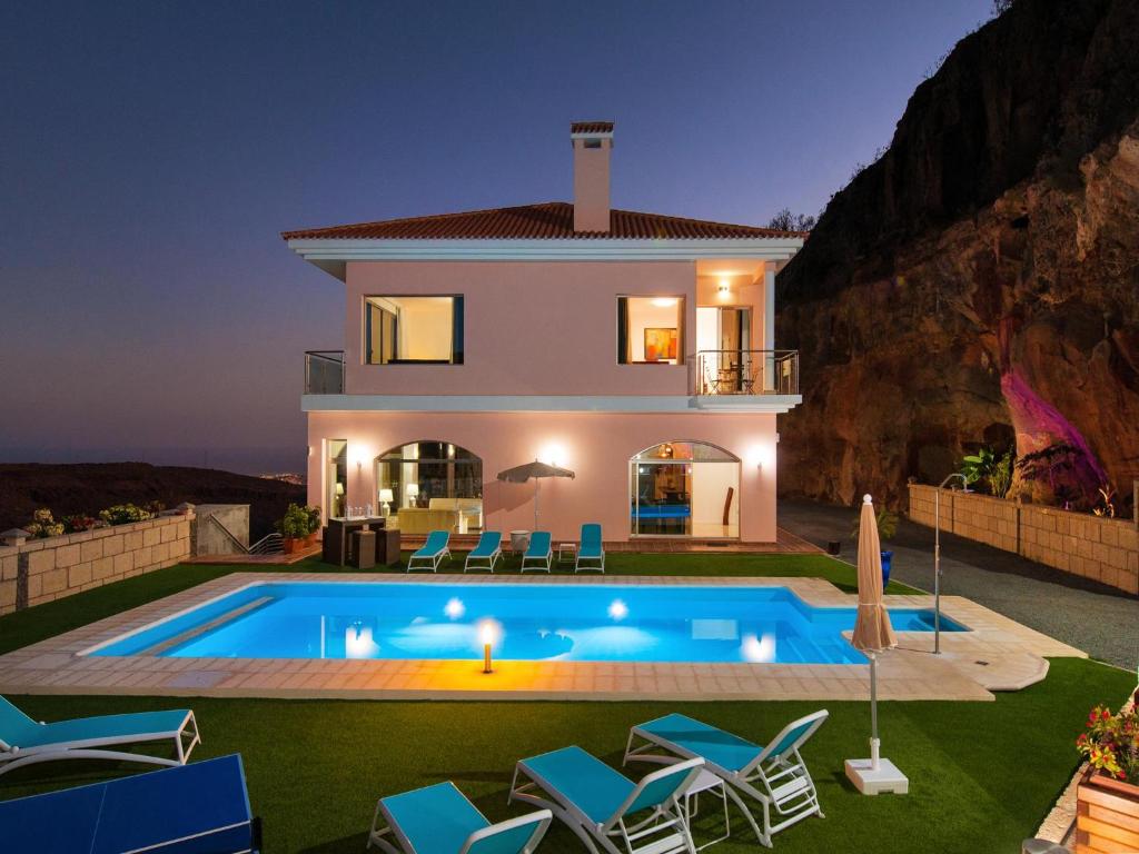 Majestic Monte Leon by VillaGranCanaria photo 3