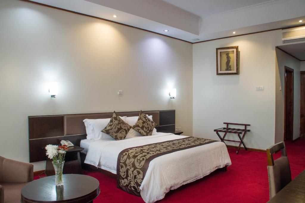 Lake View Resort Hotel photo 2