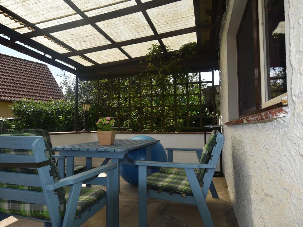 Peaceful Bungalow in Diedrichshagen near Baltic Sea photo 2