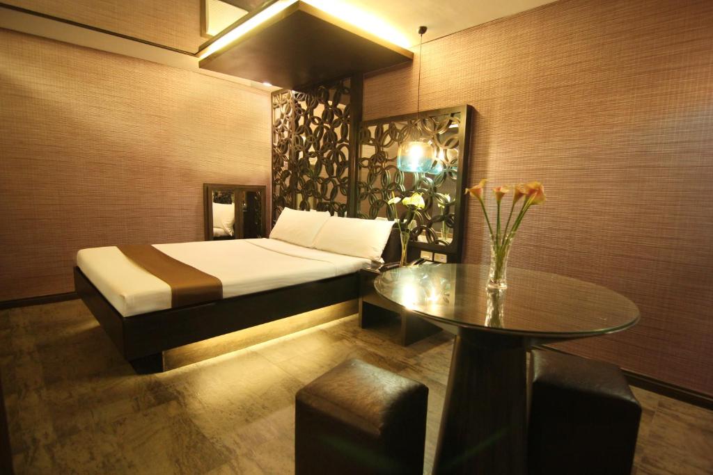 Hotel Ava Cuneta photo 2