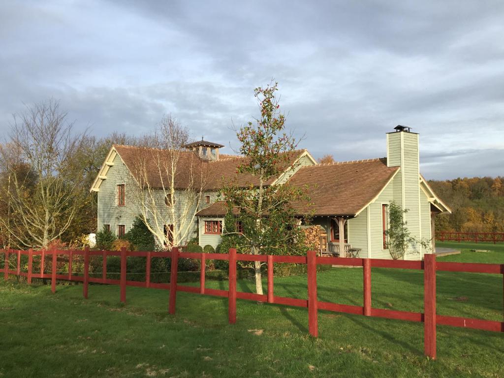 Lodge Saint-Hymer photo 1