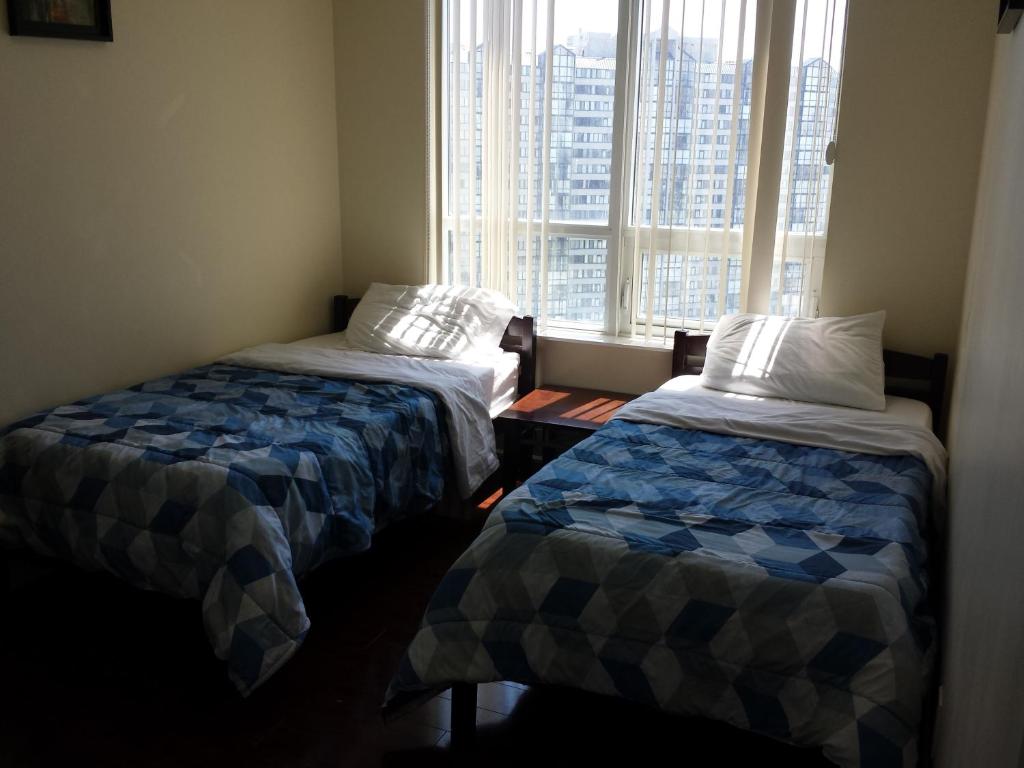 2 BEDROOM 2 Bathroom Best Value Prime Location in Missisauga photo 4