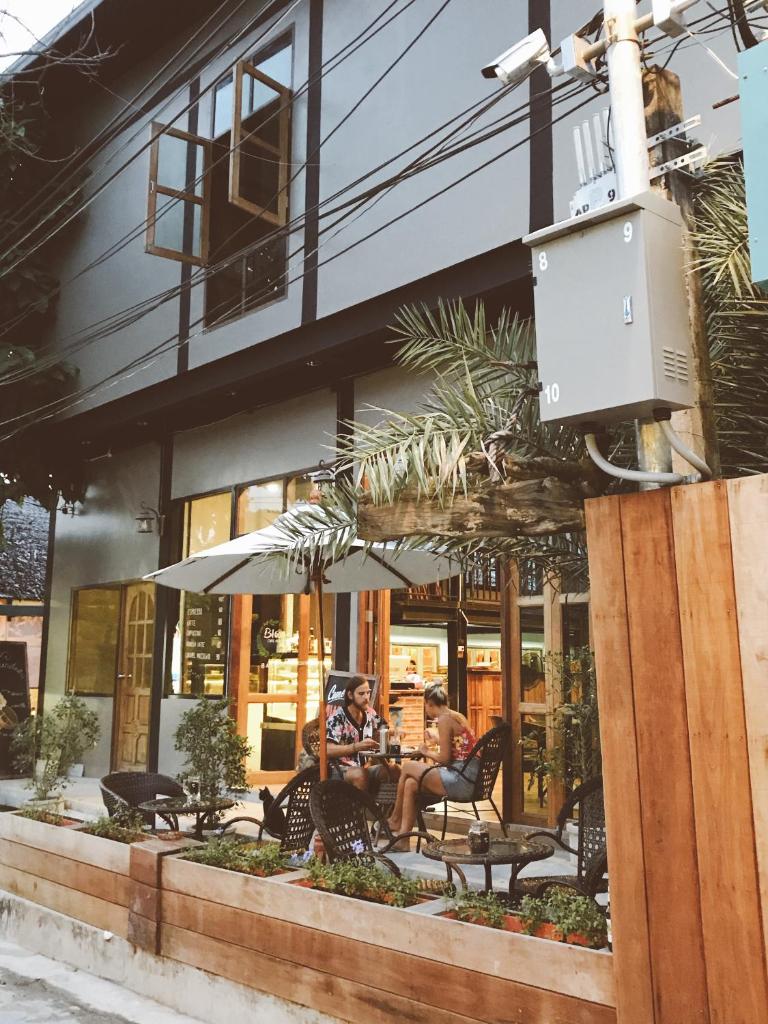 Bloom Cafe & Hostel photo 4