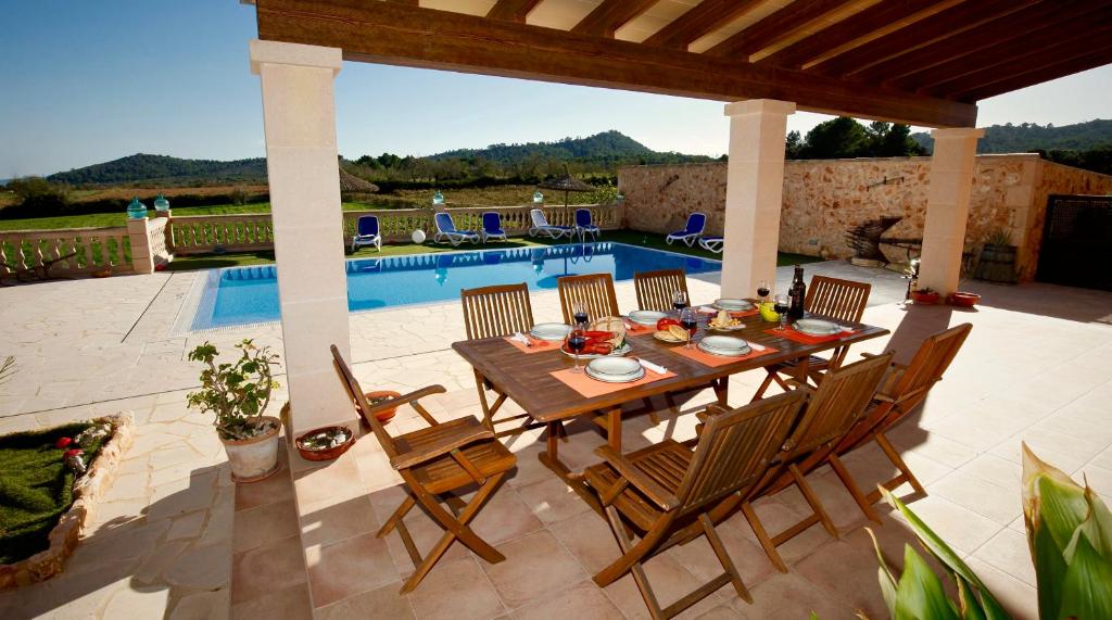 Quality Villa Sa Tapia photo 1