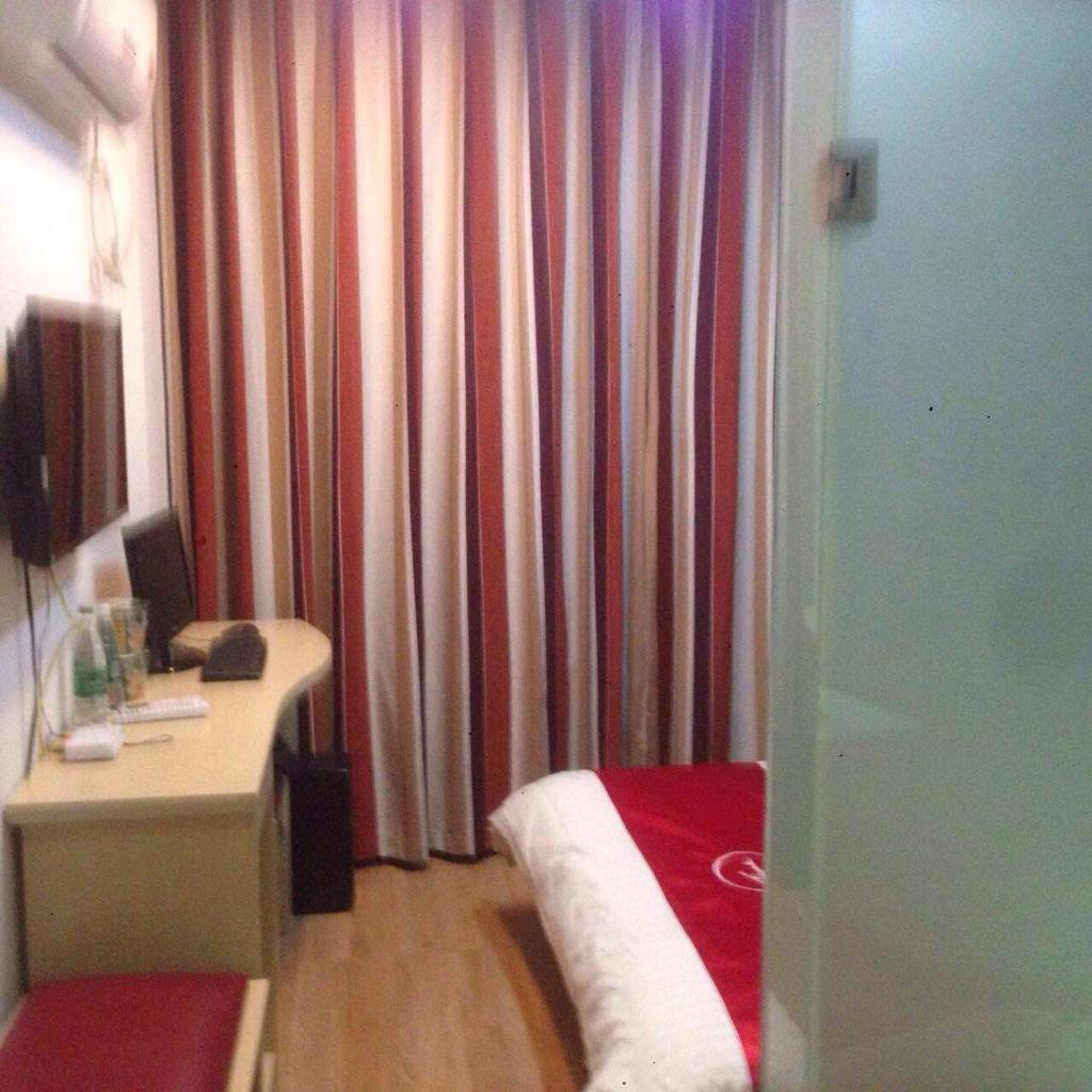 Thank Inn Chain Hotel Yiyang Shengli Road photo 2