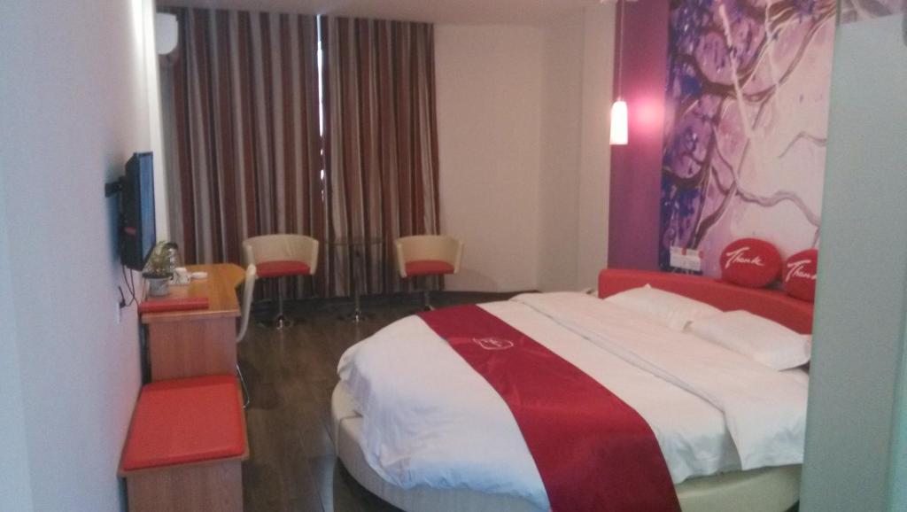 Thank Inn Chain Hotel Jiangxi Yichun Tonggu Jiexin Garden photo 4