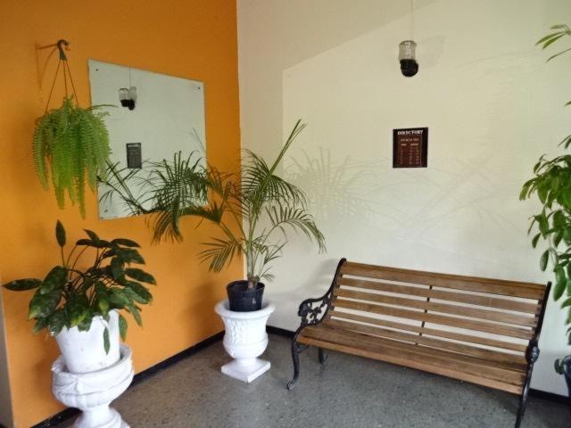 Worthington Towers Apartment photo 2