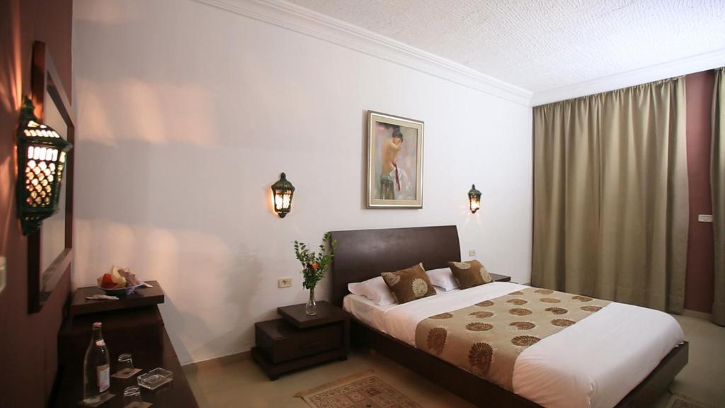 Hotel Les Palmiers photo 3