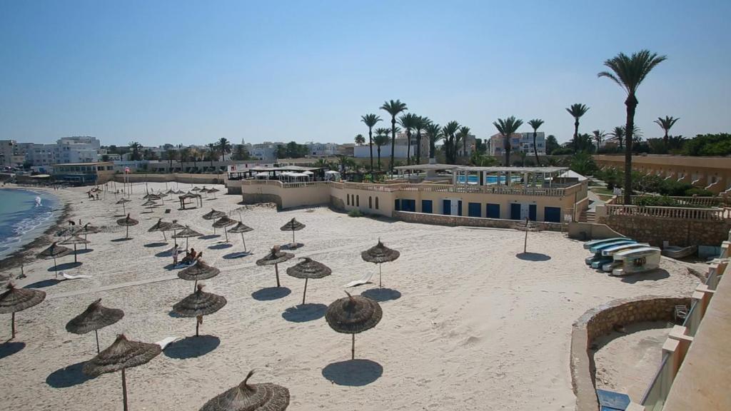 Hotel Les Palmiers photo 1