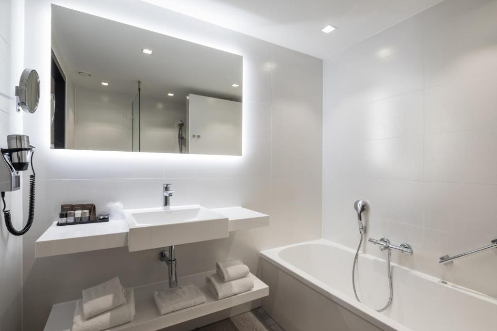 Van der Valk Hotel Vianen - Utrecht photo 2
