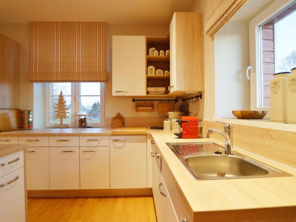 Classy Holiday Home in Waimes with Sauna, Terrace, Garden photo 3