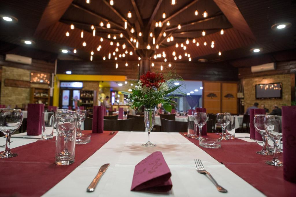 Motel Stari Hrast photo 3