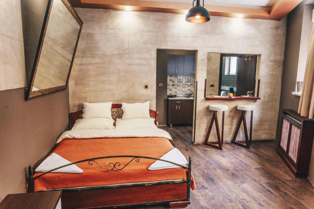 Студио (Номер-студия с кроватью размера «king-size»), Atlas Apartments 24h