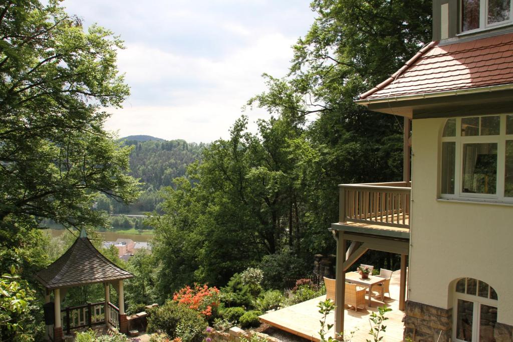 Villa Sonnenburg Gästehaus photo 2