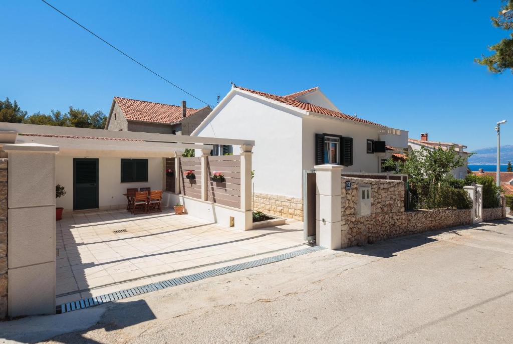 Holiday Home Brac photo 3