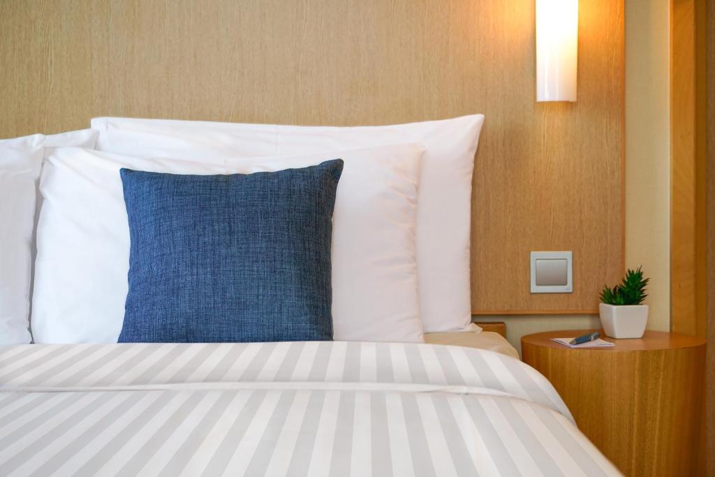 Hotel COZi Harbour View photo 2